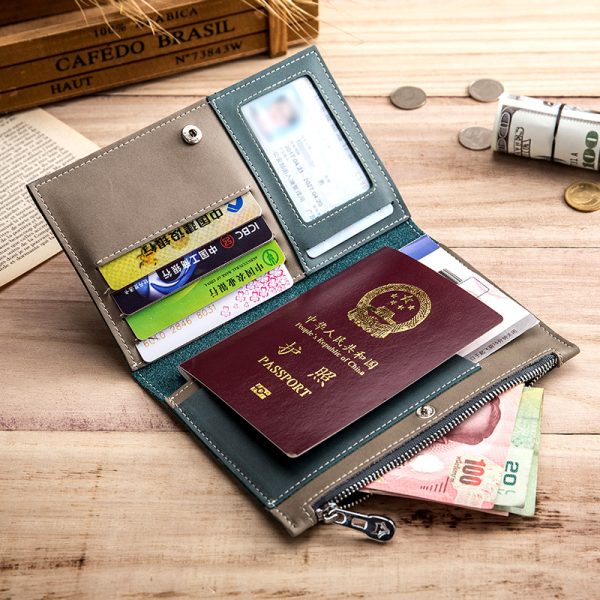 パスポートケース おしゃれ パスポートホルダー 本革 パスポート カバー スキミング防止 多機能収納 海外旅行