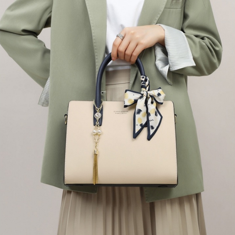 おしゃれ ハンドバッグ 女性 バッグ 人気 50 代 40 代 ママ ショルダー  