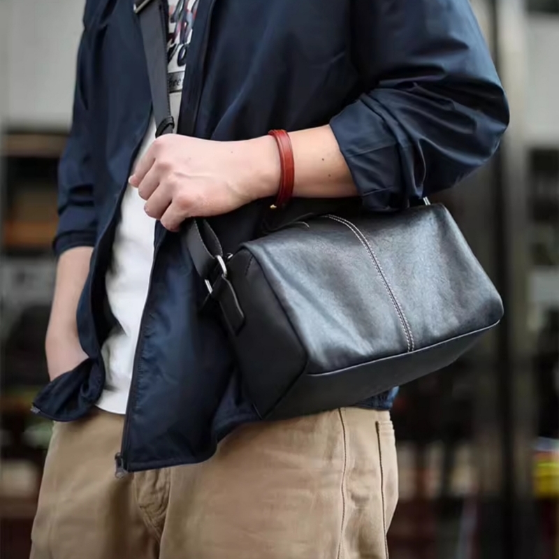 ボックス 型 ショルダー バッグ メンズ 40 代 鞄 普段 使い メンズ 本 