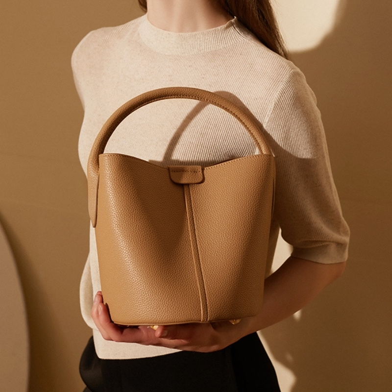 バケツ 型 巾着 ショルダー バッグ レディース 本 革 ショルダー  
