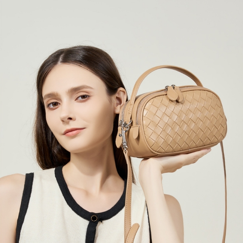 本 革 編み込み バッグ 箱 型 ミニ バッグ 小さめ ショルダー バッグ  