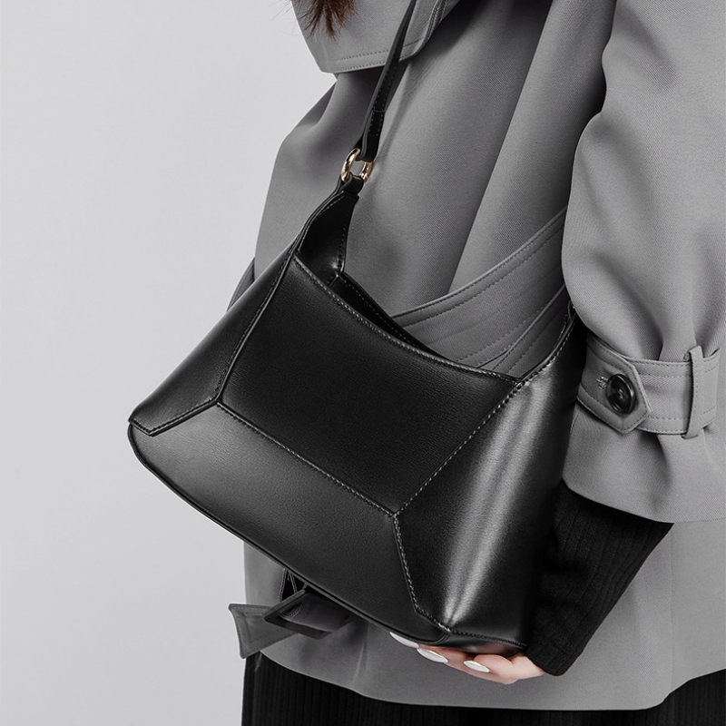 リアル レザー ショルダー バッグ きれい め ショルダー バッグ  