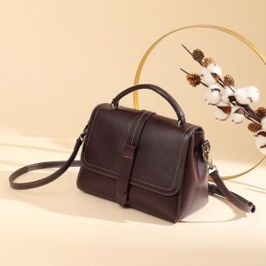 美品 Uni&co レザー メッセンジャーバッグ ショルダー XS ボルドー 赤 