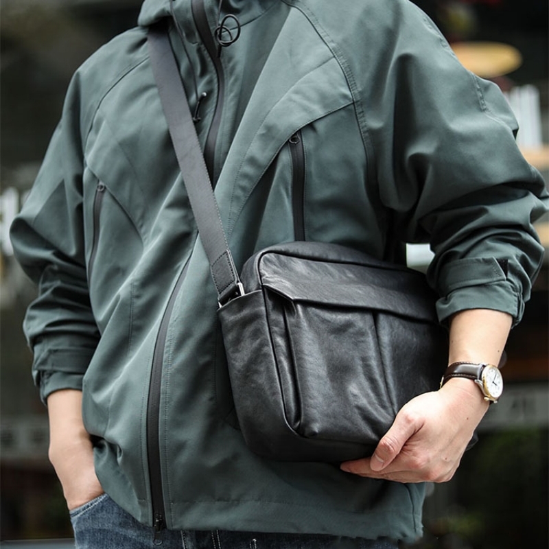 A04 上質ショルダーバッグ　メンズ　ボディーバック ハンドメイド本革 軽量 ボディバッグ ショルダーバッグ メンズ 斜めがけ バッグ 大