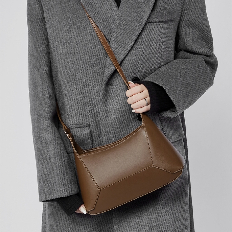 リアル レザー ショルダー バッグ きれい め ショルダー バッグ  