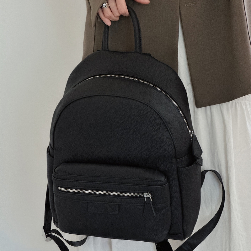 ミニリュック 黒 小さめ 引き起こす レディース リュックサック  