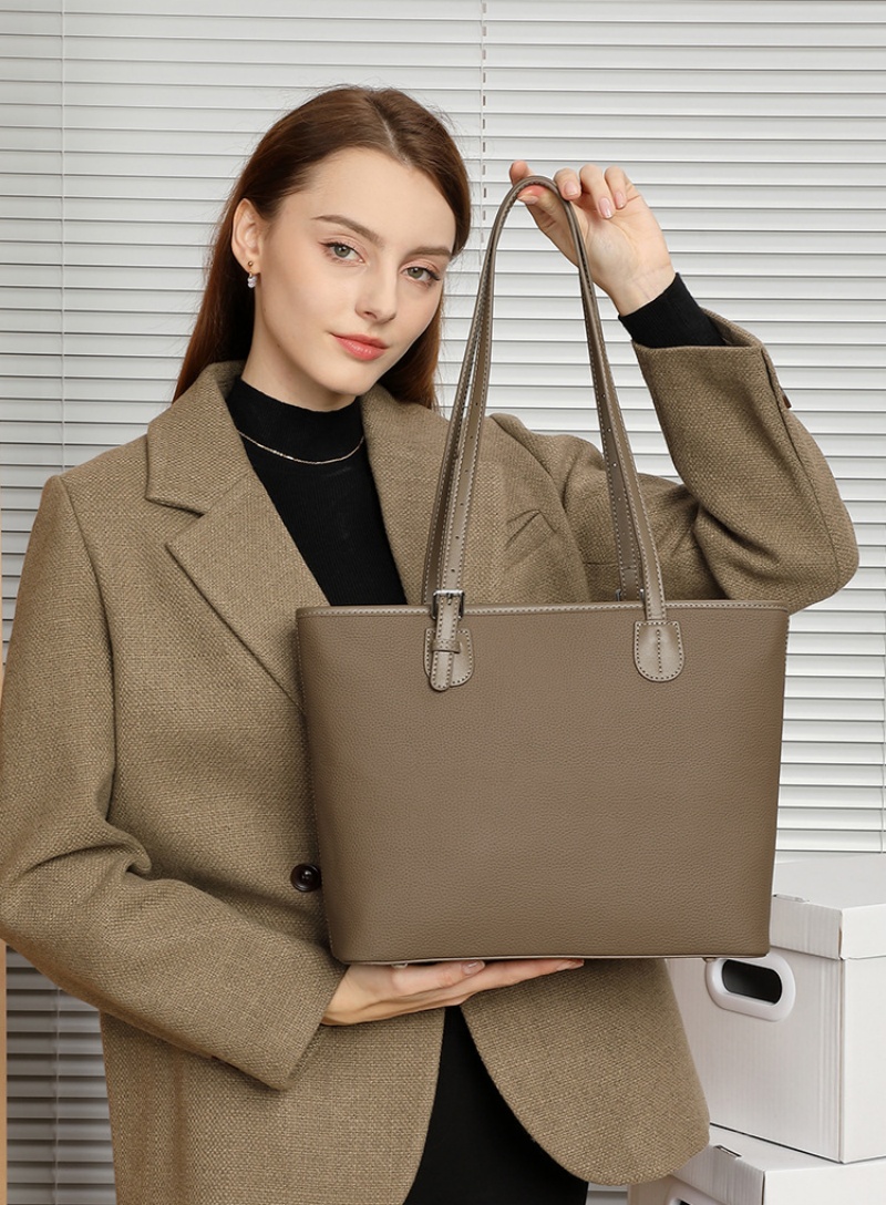 本 革 トート バッグ レディース トート バッグ レディース 人気 40 代 ビジネス トート バッグ 通勤 バッグ 女性 軽い a4 革 の 手提げ バッグ 大人 バッグ レディース 人気