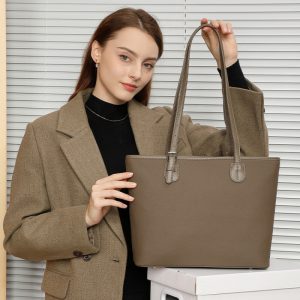本 革 トート バッグ レディース トート バッグ レディース 人気 40 代 ビジネス トート バッグ 通勤 バッグ 女性 軽い a4 革 の 手提げ バッグ 大人 バッグ レディース 人気