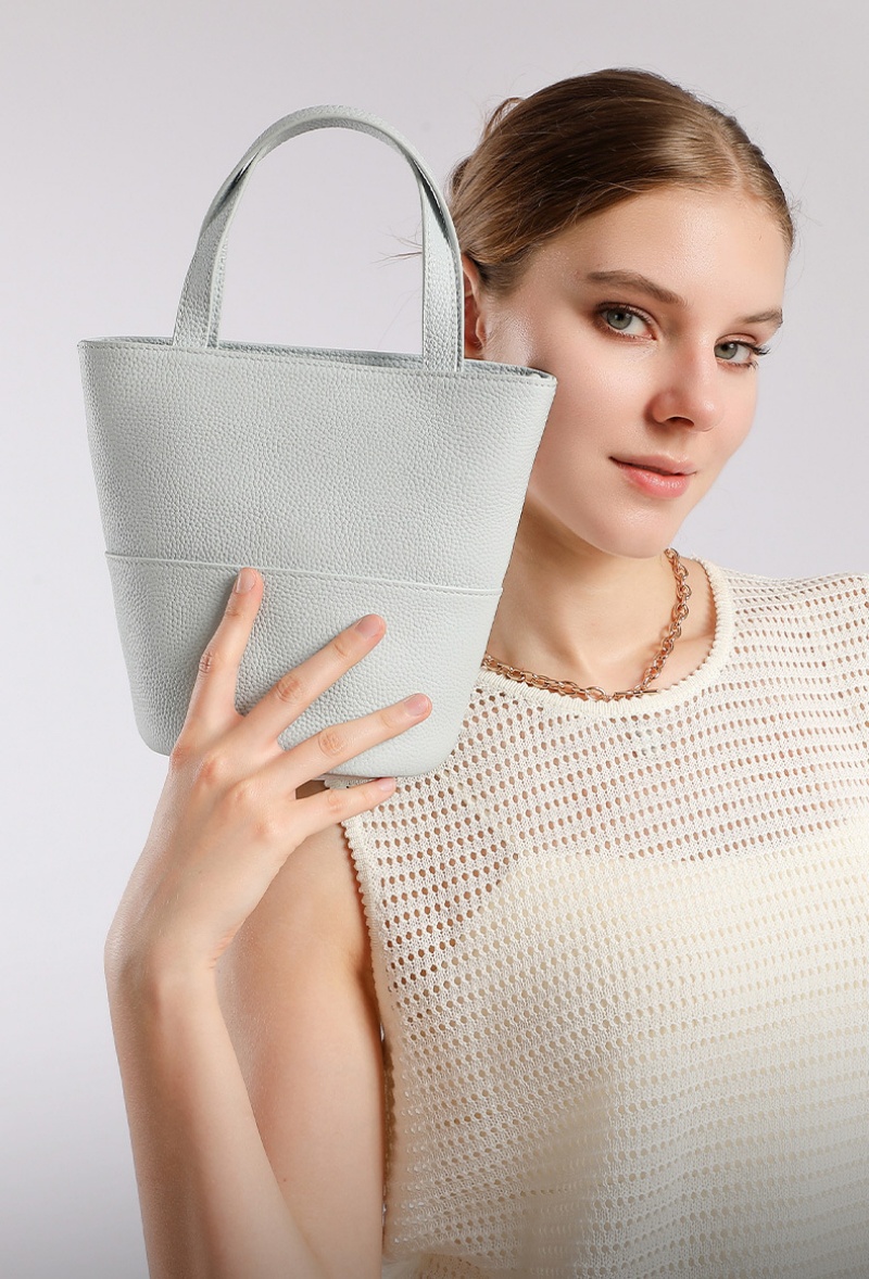 バケツ 型 巾着 ショルダー バッグ 3way バッグ 牛革 小さめ ショルダー バッグ 本 革 ミニトート バッグ 主婦 普段 使い バッグ 40 代 おすすめ の マザーズ バッグ