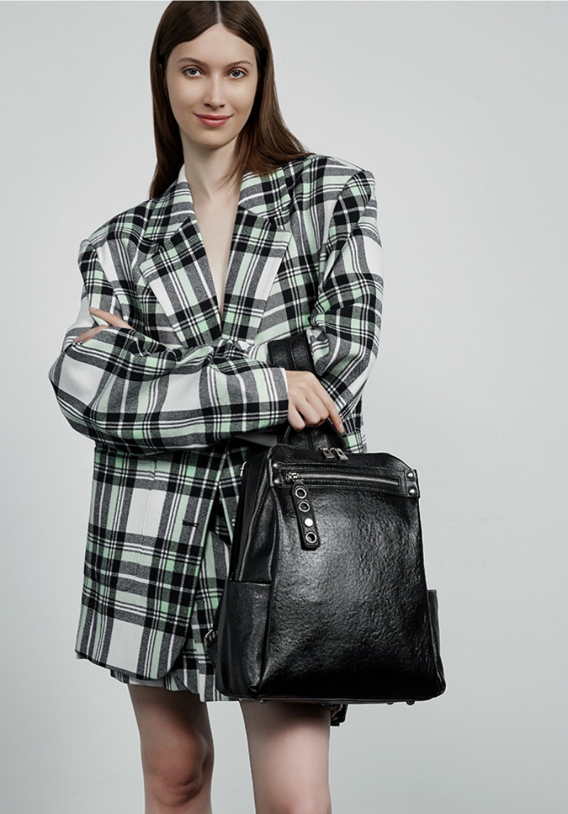 本革 リュックサック レザー バック パック おすすめ リュック 一泊 旅行 リュック ビジネス 出張 マザーズバッグ リュック ママ バッグ リュック 芸能人