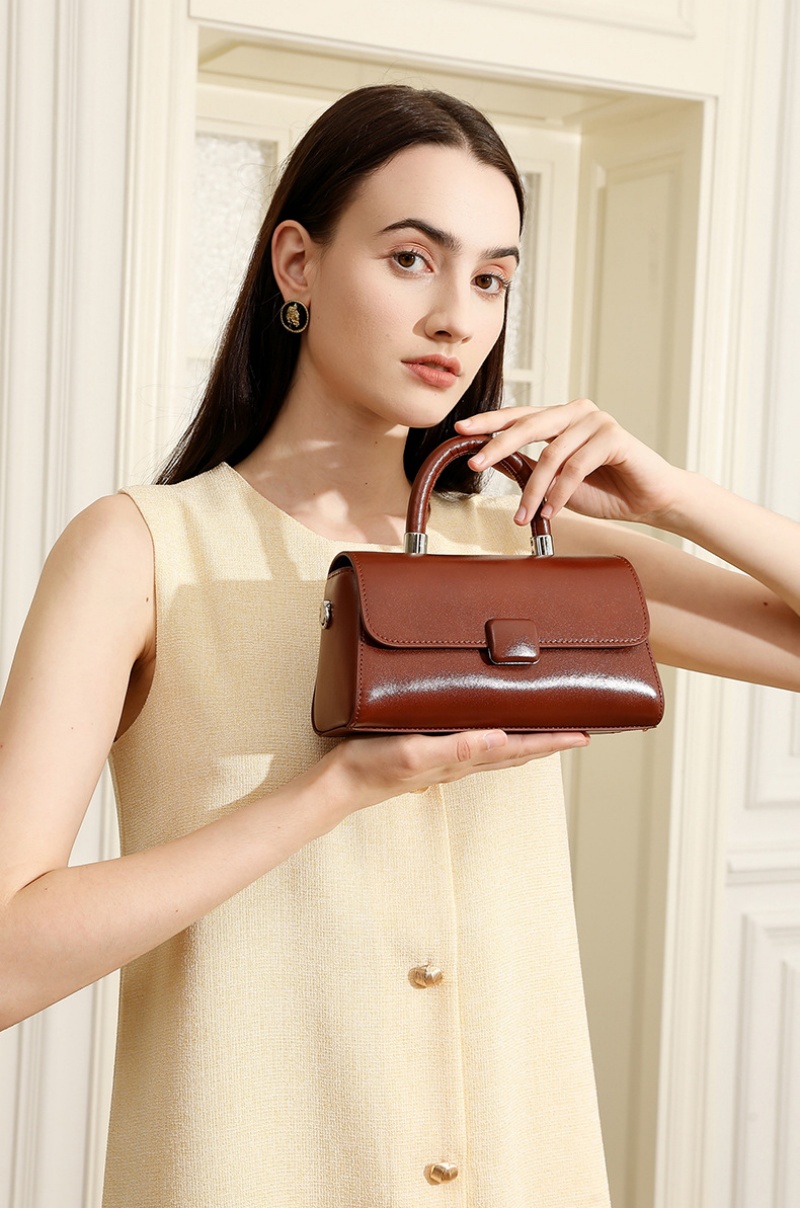 ミニショルダーバッグ 本革 3way ショルダー バッグ レディース 大人 可愛い ショルダー バッグ 小さい ハンドバッグ レディース 軽量 本 革 バッグ 可愛い バッグ 30 代