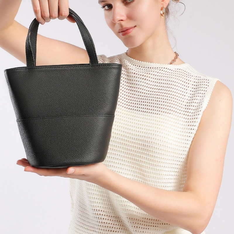 バケツ 型 巾着 ショルダー バッグ 3way バッグ 牛革 小さめ ショルダー バッグ 本 革 ミニトート バッグ 主婦 普段 使い バッグ 40 代 おすすめ の マザーズ バッグ