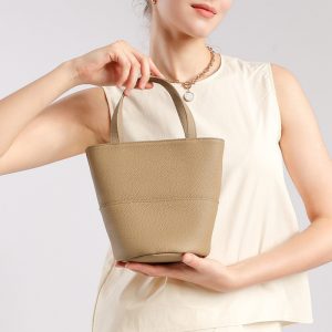 バケツ 型 巾着 ショルダー バッグ 3way バッグ 牛革 小さめ ショルダー バッグ 本 革 ミニトート バッグ 主婦 普段 使い バッグ 40 代 おすすめ の マザーズ バッグ バケツ 型 巾着 ショルダー バッグ 3way バッグ 牛革 小さめ ショルダー バッグ 本 革 ミニトート バッグ 主婦 普段 使い バッグ 40 代 おすすめ の マザーズ バッグ