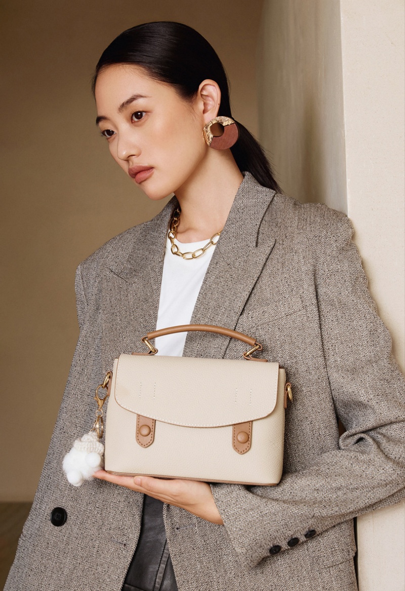 ショルダー バッグ 革 かわいい ショルダーバッグ ぬいぐるみ チャーム 大人 可愛い ショルダー バッグ ちょっとした お出かけ バッグ 女性 バッグ プレゼントカジュアル カバン