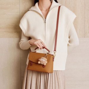 ショルダー バッグ 革 かわいい ショルダーバッグ ぬいぐるみ チャーム 大人 可愛い ショルダー バッグ ちょっとした お出かけ バッグ 女性 バッグ プレゼントカジュアル カバン