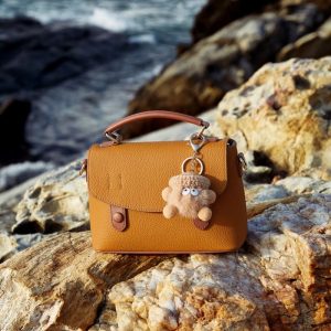 ショルダー バッグ 革 かわいい ショルダーバッグ ぬいぐるみ チャーム 大人 可愛い ショルダー バッグ ちょっとした お出かけ バッグ 女性 バッグ プレゼントカジュアル カバン