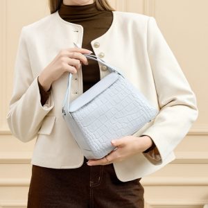 ショルダー バッグ ワニ 柄 クロコダイル 柄 ショルダー バッグ 本革 ショルダー バッグ カジュアル 3way ショルダー バッグ レディース 大人 可愛い ショルダー バッグ 30 代 女性 に 人気 の バッグ ショルダー バッグ ワニ 柄 クロコダイル 柄 ショルダー バッグ 本革 ショルダー バッグ カジュアル 3way ショルダー バッグ レディース 大人 可愛い ショルダー バッグ 30 代 女性 に 人気 の バッグ