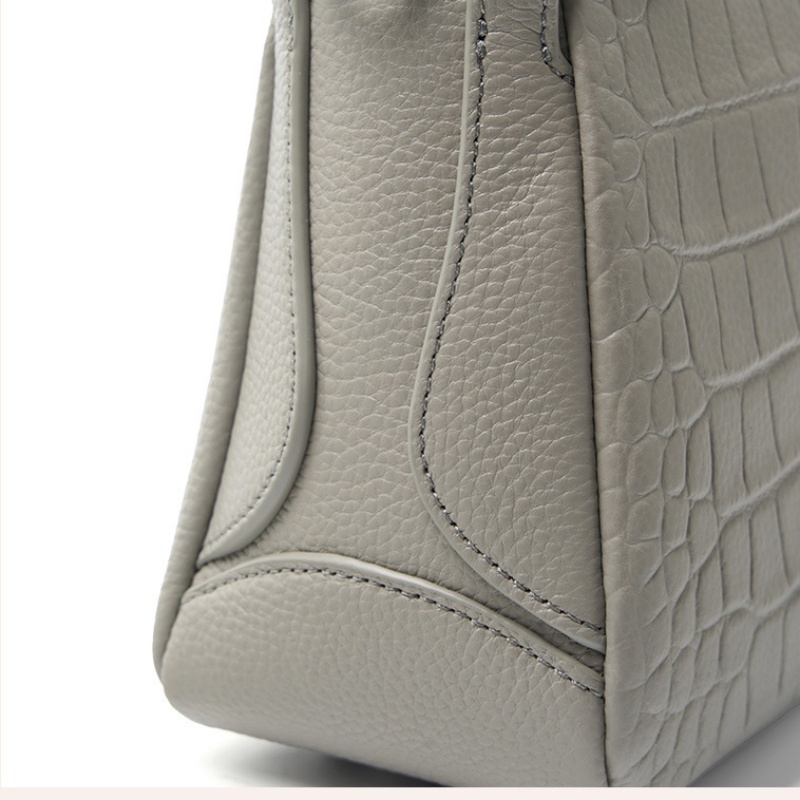 ショルダー バッグ ワニ 柄 クロコダイル 柄 ショルダー バッグ 本革 ショルダー バッグ カジュアル 3way ショルダー バッグ レディース 大人 可愛い ショルダー バッグ 30 代 女性 に 人気 の バッグ ショルダー バッグ ワニ 柄 クロコダイル 柄 ショルダー バッグ 本革 ショルダー バッグ カジュアル 3way ショルダー バッグ レディース 大人 可愛い ショルダー バッグ 30 代 女性 に 人気 の バッグ