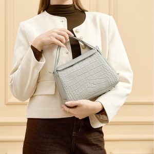 ショルダー バッグ ワニ 柄 クロコダイル 柄 ショルダー バッグ 本革 ショルダー バッグ カジュアル 3way ショルダー バッグ レディース 大人 可愛い ショルダー バッグ 30 代 女性 に 人気 の バッグ ショルダー バッグ ワニ 柄 クロコダイル 柄 ショルダー バッグ 本革 ショルダー バッグ カジュアル 3way ショルダー バッグ レディース 大人 可愛い ショルダー バッグ 30 代 女性 に 人気 の バッグ