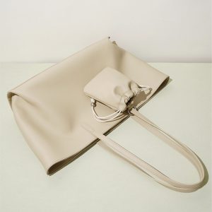 ポーチ 付き トート バッグ 通勤 バッグ レディース 本 革 トート バッグ 仕事 レディース トートバッグ 人気 女性 バッグ 人気 40 代 軽い トート バッグ 革 鞄 肩掛け 大きめ バッグ