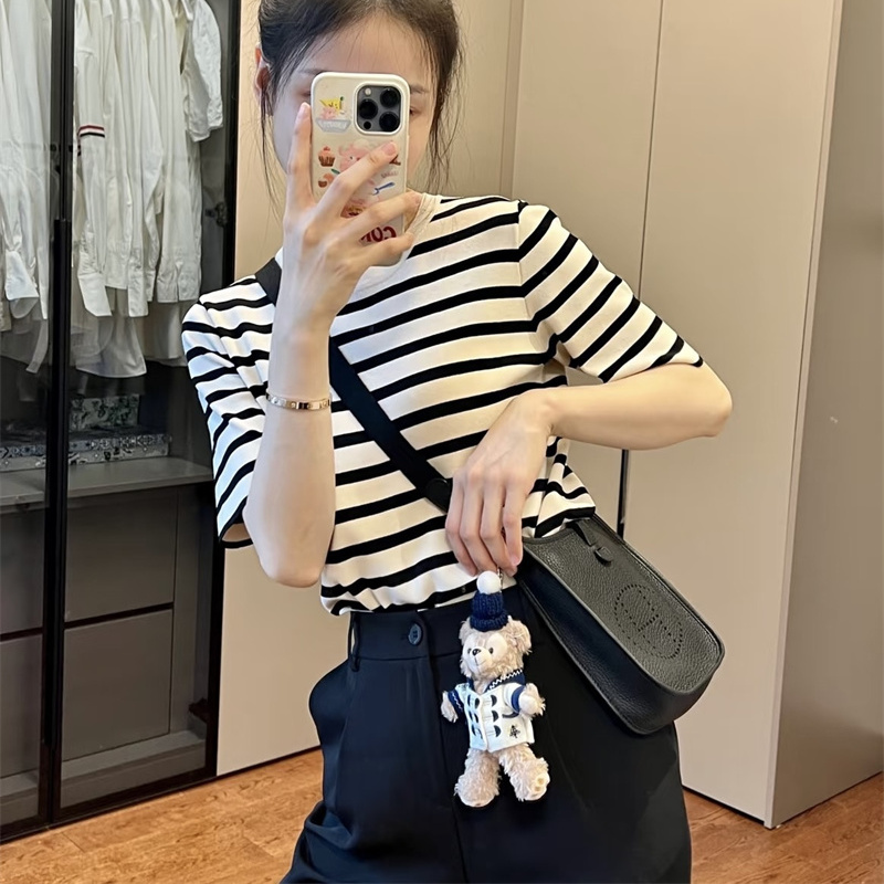 スクエア ショルダー バッグ レザー ショルダーバッグ 四角い ボディ バッグ 女性 バッグ 人気 ショルダー バッグ 女性 バッグ 人気 40 代 カジュアル カジュアル カバン レディース 大人 可愛い ショルダー バッグ スクエア ショルダー バッグ レザー ショルダーバッグ 四角い ボディ バッグ 女性 バッグ 人気 ショルダー バッグ 女性 バッグ 人気 40 代 カジュアル カジュアル カバン レディース 大人 可愛い ショルダー バッグ