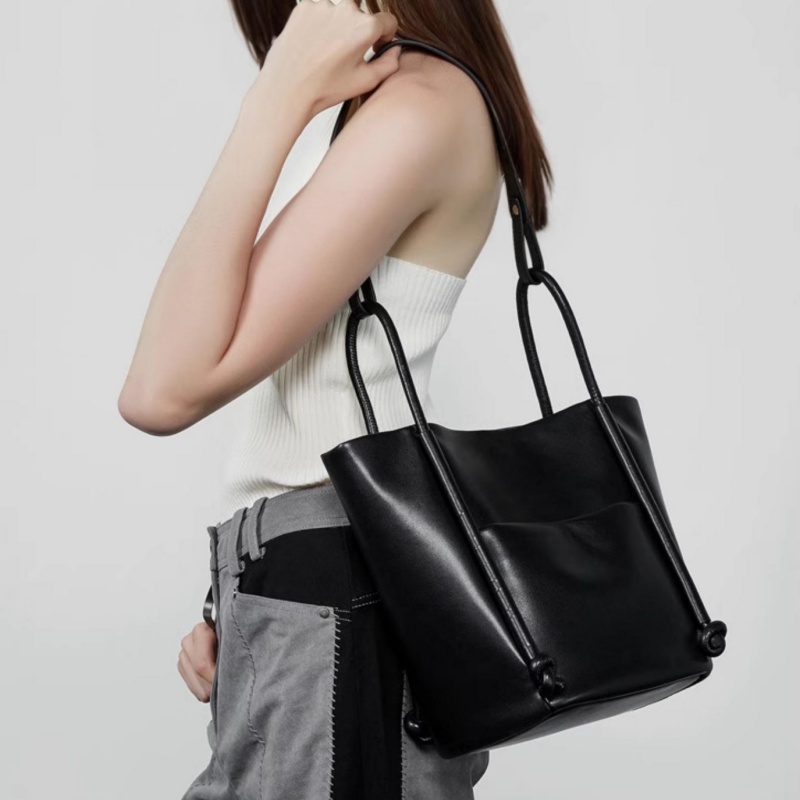 3way ショルダーバッグ レディース 本革 トートバッグ 女性 バッグ 人気 40 代 肩掛け カバン 仕事 用 トート バッグ 通勤 バッグ レディース 40 代 3way ショルダーバッグ レディース 本革 トートバッグ 女性 バッグ 人気 40 代 肩掛け カバン 仕事 用 トート バッグ 通勤 バッグ レディース 40 代 - 画像 (6)