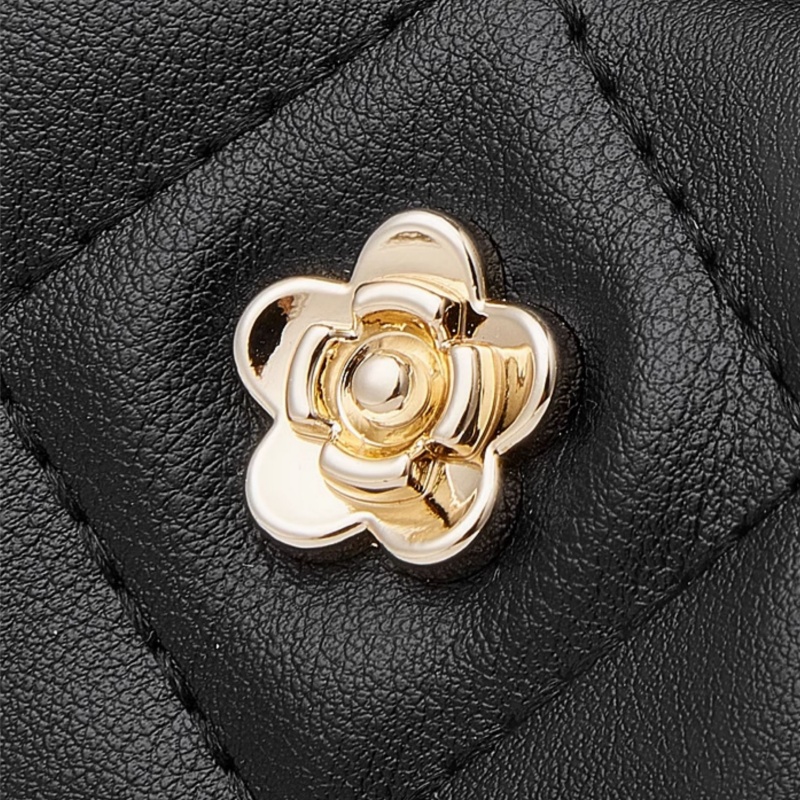 キルティング バッグ チェーン バケツ 型 巾着 ショルダー バッグ 本 革 ショルダー バッグ 小さめ きれい め ショルダー バッグ バッグ レディース おしゃれ 彼女 プレゼント 妻 プレゼント