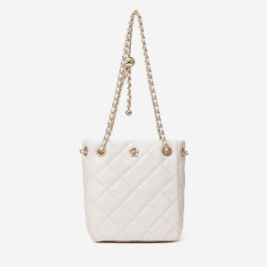 キルティング バッグ チェーン バケツ 型 巾着 ショルダー バッグ 本 革 ショルダー バッグ 小さめ きれい め ショルダー バッグ バッグ レディース おしゃれ 彼女 プレゼント 妻 プレゼント キルティング バッグ チェーン バケツ 型 巾着 ショルダー バッグ 本 革 ショルダー バッグ 小さめ きれい め ショルダー バッグ バッグ レディース おしゃれ 彼女 プレゼント 妻 プレゼント