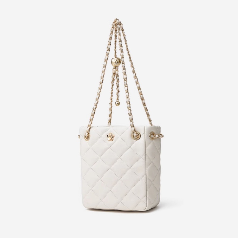 キルティング バッグ チェーン バケツ 型 巾着 ショルダー バッグ 本 革 ショルダー バッグ 小さめ きれい め ショルダー バッグ バッグ レディース おしゃれ 彼女 プレゼント 妻 プレゼント キルティング バッグ チェーン バケツ 型 巾着 ショルダー バッグ 本 革 ショルダー バッグ 小さめ きれい め ショルダー バッグ バッグ レディース おしゃれ 彼女 プレゼント 妻 プレゼント