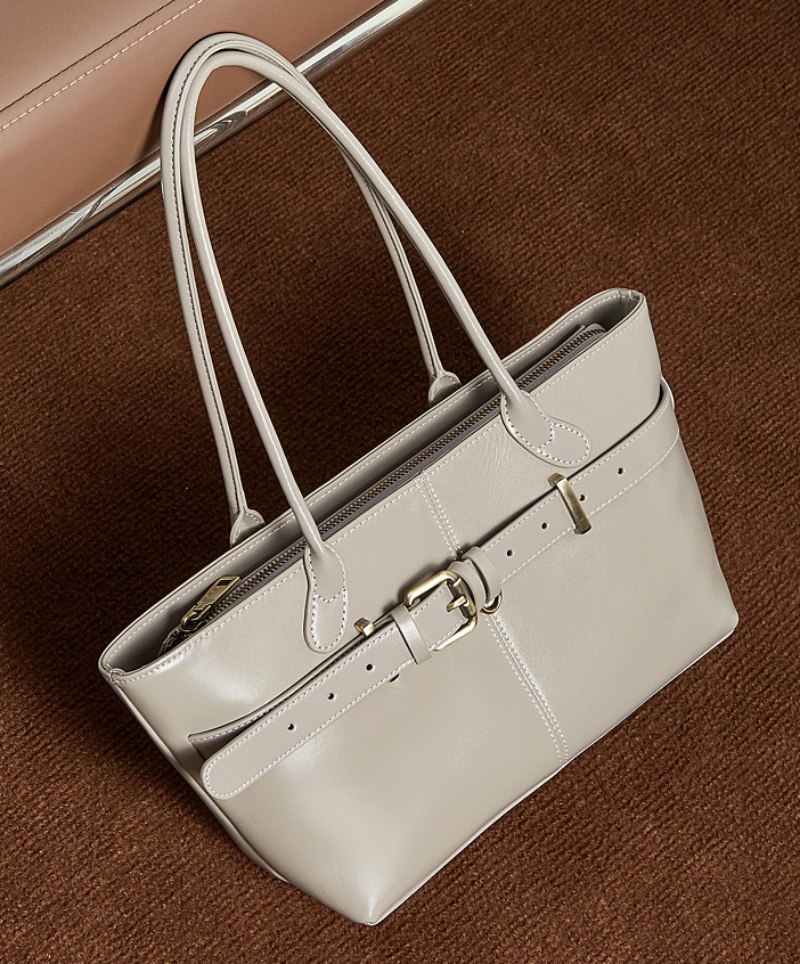 本革 トート バッグ ブラック フォーマル バッグ 通勤 バッグ 女性 40代 A4対応 肩掛け トートバッグ 通勤カバン レディース トートバッグ レディース 軽い