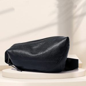 ボディ バッグ 本 革 ワン ショルダー バッグ メンズ 本 革 ウエスト ポーチ メンズ レザー クロス ボディ バッグ レザー サコッシュ メンズ バッグ 流行り 男性 バッグ 人気 普段使い