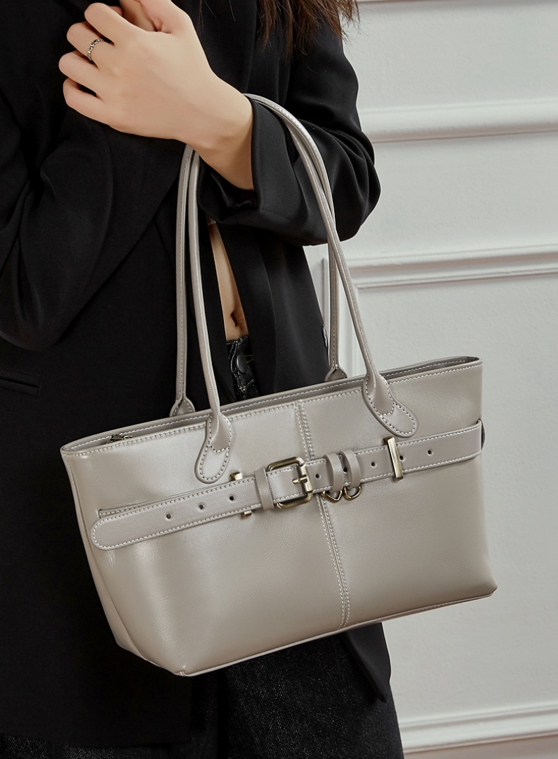 本革 トート バッグ ブラック フォーマル バッグ 通勤 バッグ 女性 40代 A4対応 肩掛け トートバッグ 通勤カバン レディース トートバッグ レディース 軽い