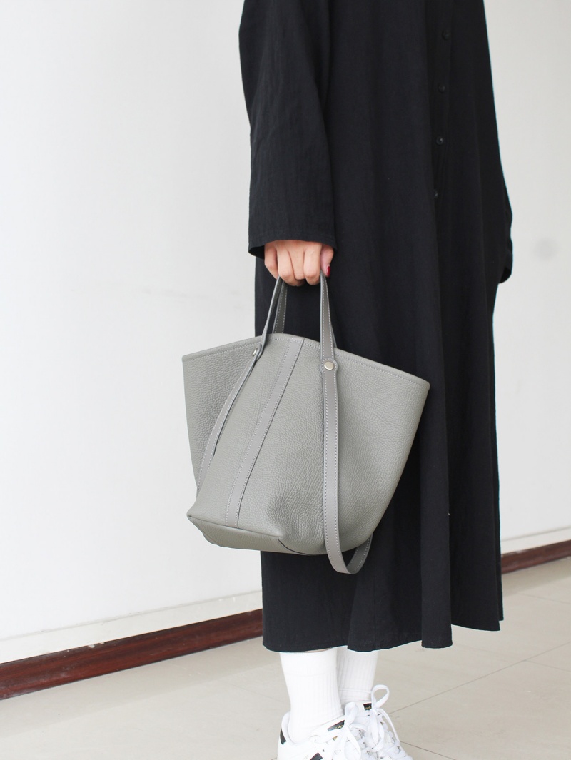 バケツ 型 トート バッグ 革 ミニポーチ 付き ショルダー バッグ 3way ショルダー バッグ レディース 女性 バッグ 人気 40 代 カジュアル 本 革 おしゃれ バッグ