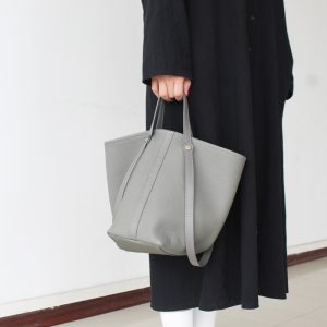 バケツ 型 トート バッグ 革 ミニポーチ 付き ショルダー バッグ 3way ショルダー バッグ レディース 女性 バッグ 人気 40 代 カジュアル 本 革 おしゃれ バッグ