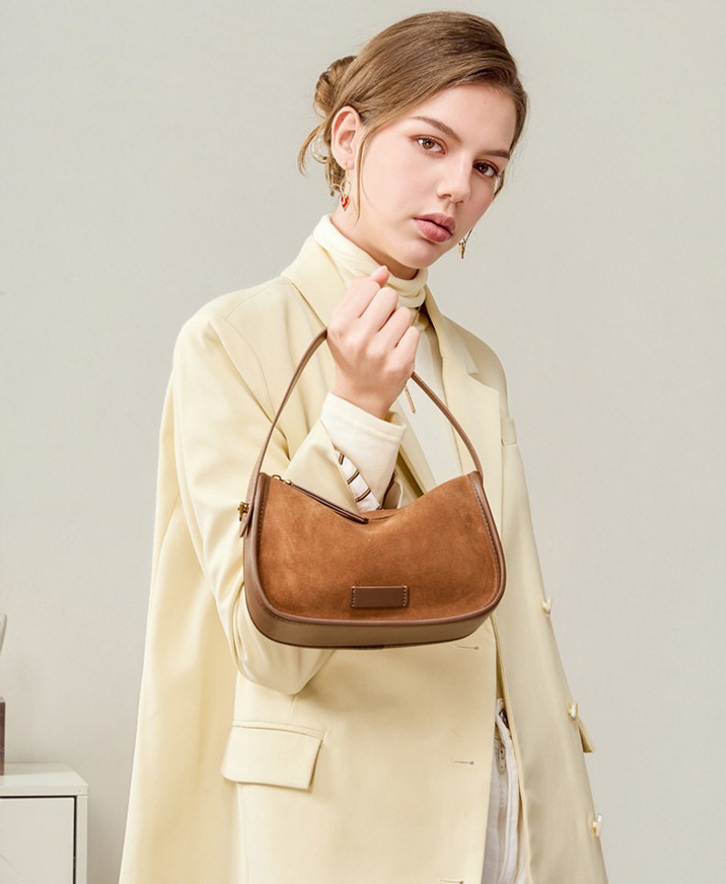 スエード ショルダー バッグ 本 革 ミニ ショルダー バッグ レディース 枕 型 ショルダー バッグ 可愛い ハンドバッグ ミニ ショルダーバッグ 大人 可愛い 冬 バッグ カジュアル カバン レディース