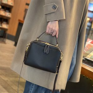 グレージュ ショルダー バッグ 本革 ショルダーバッグ レディース 卒業式 バッグ マザーズ バッグ 本 革 ショルダー バッグ 普段 使い 入園 式 カバン ショルダー バッグ レディース 人気 斜 めがけ 女性 バッグ 人気 50 代 グレージュ ショルダー バッグ 本革 ショルダーバッグ レディース 卒業式 バッグ マザーズ バッグ 本 革 ショルダー バッグ 普段 使い 入園 式 カバン ショルダー バッグ レディース 人気 斜 めがけ 女性 バッグ 人気 50 代