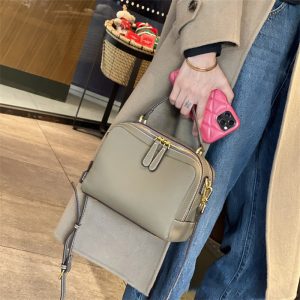 グレージュ ショルダー バッグ 本革 ショルダーバッグ レディース 卒業式 バッグ マザーズ バッグ 本 革 ショルダー バッグ 普段 使い 入園 式 カバン ショルダー バッグ レディース 人気 斜 めがけ 女性 バッグ 人気 50 代