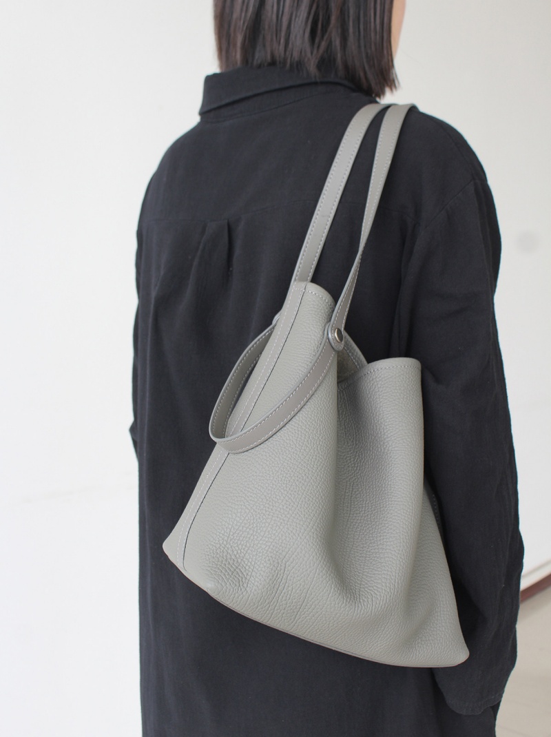 バケツ 型 トート バッグ 革 ミニポーチ 付き ショルダー バッグ 3way ショルダー バッグ レディース 女性 バッグ 人気 40 代 カジュアル 本 革 おしゃれ バッグ