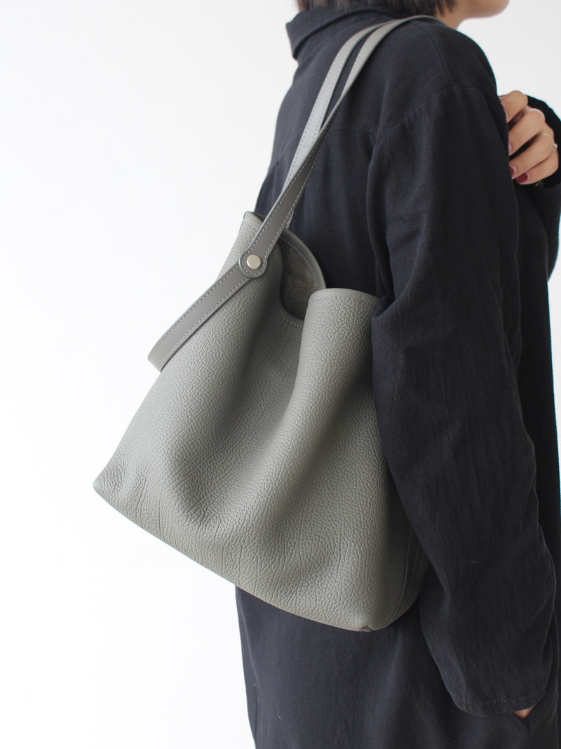 バケツ 型 トート バッグ 革 ミニポーチ 付き ショルダー バッグ 3way ショルダー バッグ レディース 女性 バッグ 人気 40 代 カジュアル 本 革 おしゃれ バッグ