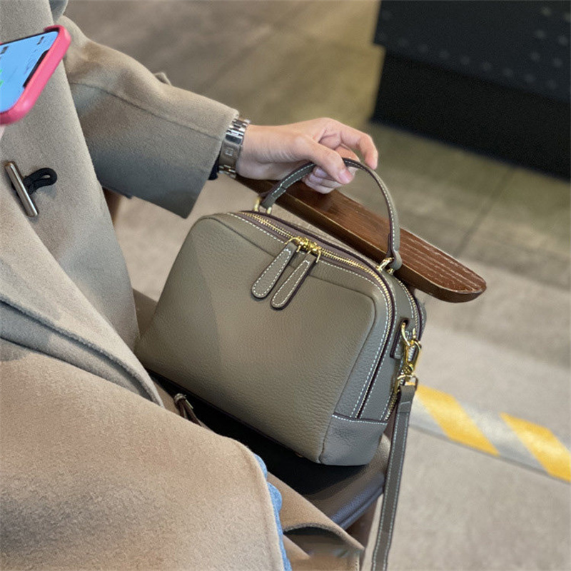 グレージュ ショルダー バッグ 本革 ショルダーバッグ レディース 卒業式 バッグ マザーズ バッグ 本 革 ショルダー バッグ 普段 使い 入園 式 カバン ショルダー バッグ レディース 人気 斜 めがけ 女性 バッグ 人気 50 代