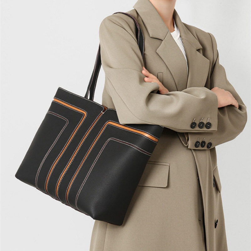 ディテールに宿る自信。大人の日常を格上げする本革バッグの魔法