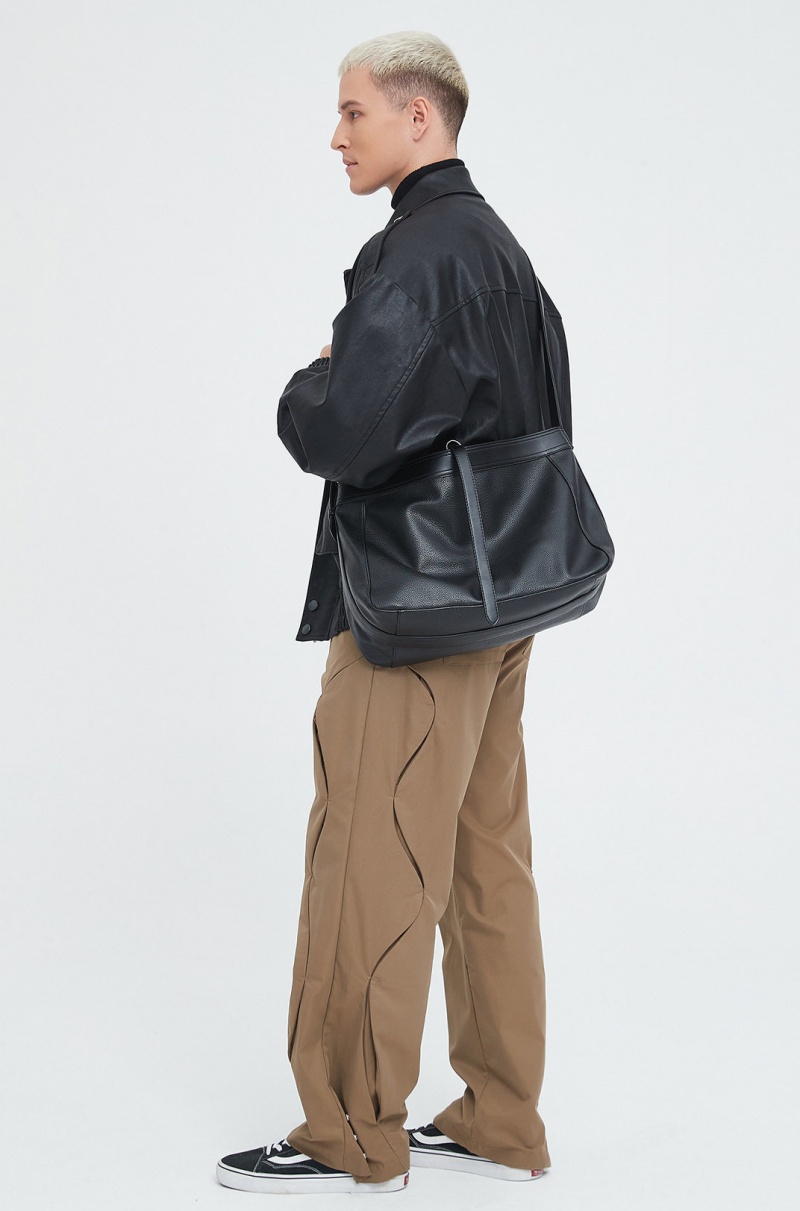 本革 ショルダーバッグ メンズ バッグ 斜 めがけ 大 容量 メンズバッグ レザー 肩掛けバッグ 黒 メッセンジャー バッグ メンズ カバン 通勤 通学 ブラック