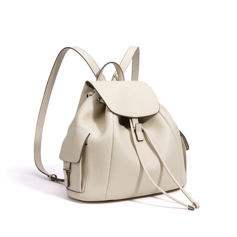 本革 リュック レディース レザー リュック かわいい 大人 カジュアル カバン 大人 バック パック おしゃれ 革 製 リュック サック レディース通勤 通学