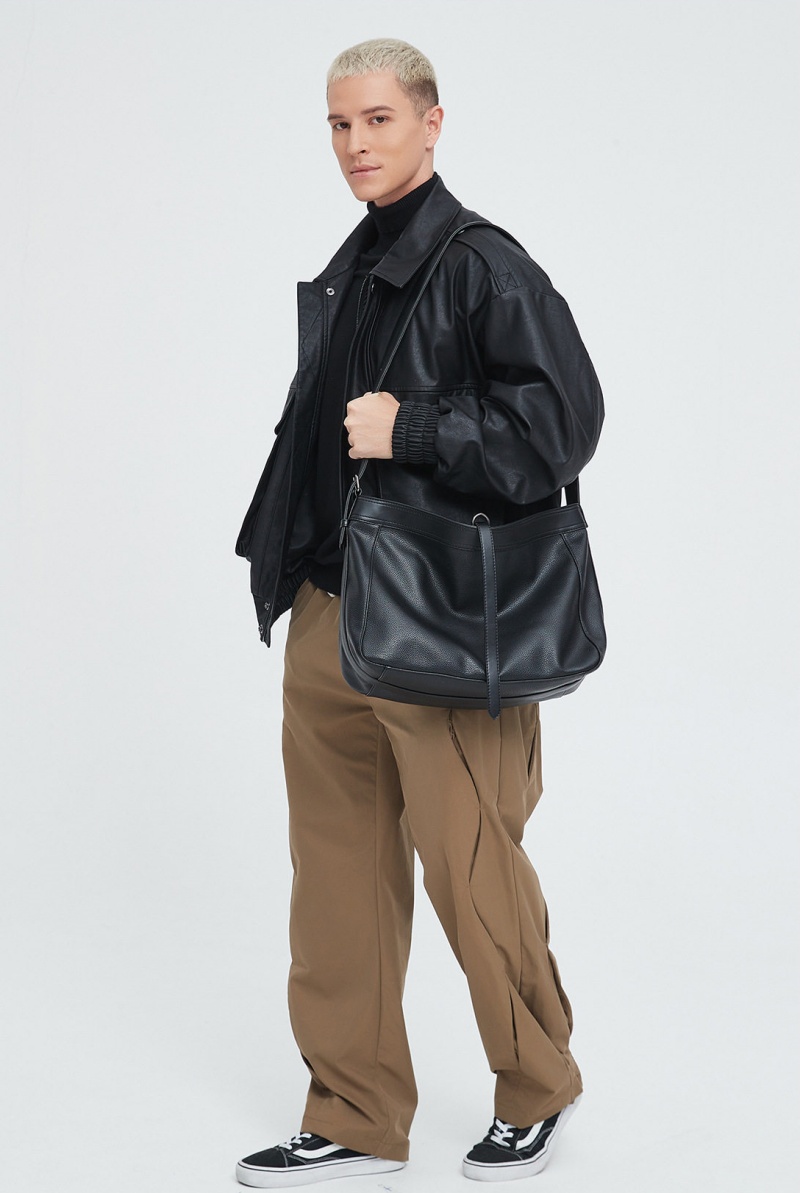 本革 ショルダーバッグ メンズ バッグ 斜 めがけ 大 容量 メンズバッグ レザー 肩掛けバッグ 黒 メッセンジャー バッグ メンズ カバン 通勤 通学 ブラック