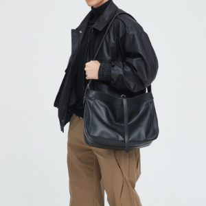 本革 ショルダーバッグ メンズ バッグ 斜 めがけ 大 容量 メンズバッグ レザー 肩掛けバッグ 黒 メッセンジャー バッグ メンズ カバン 通勤 通学 ブラック 本革 ショルダーバッグ メンズ バッグ 斜 めがけ 大 容量 メンズバッグ レザー 肩掛けバッグ 黒 メッセンジャー バッグ メンズ カバン 通勤 通学 ブラック