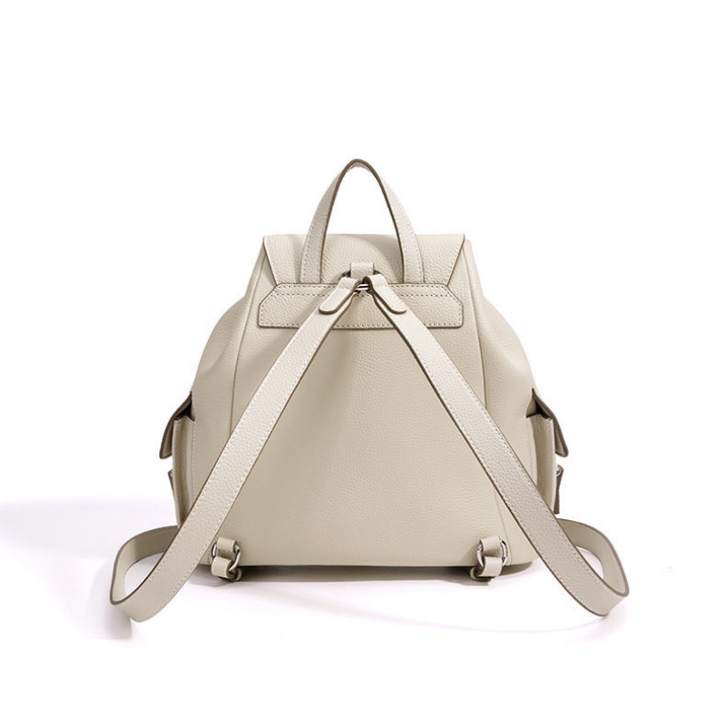 本革 リュック レディース レザー リュック かわいい 大人 カジュアル カバン 大人 バック パック おしゃれ 革 製 リュック サック レディース通勤 通学