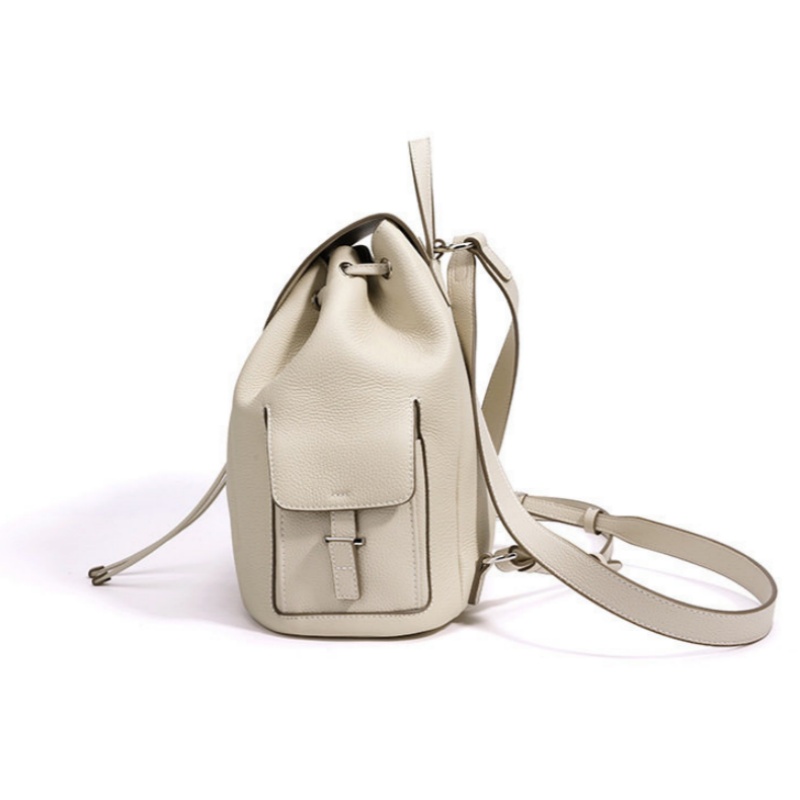 本革 リュック レディース レザー リュック かわいい 大人 カジュアル カバン 大人 バック パック おしゃれ 革 製 リュック サック レディース通勤 通学