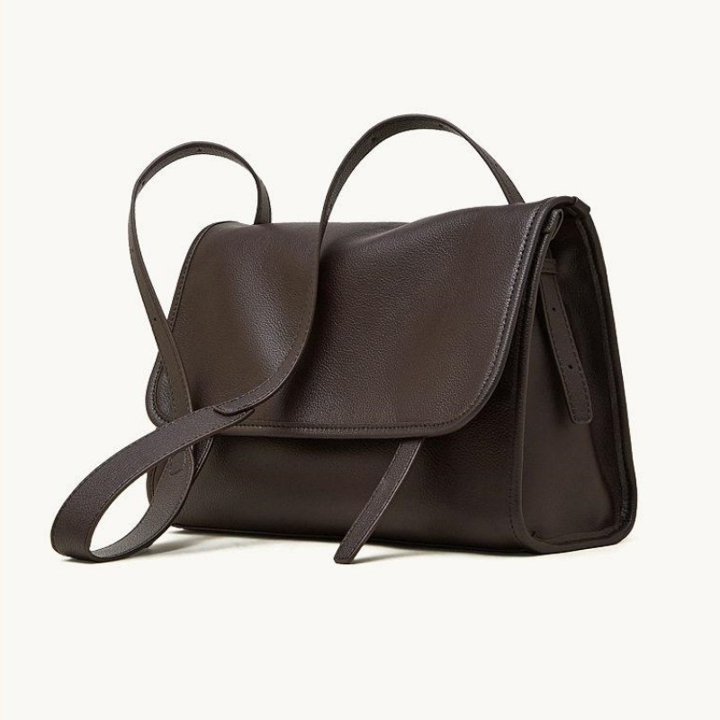 本革 メッセンジャーバッグ 革 製 ショルダー バッグ メンズ バッグ レディース カジュアル 通勤バッグ a4 レディース ビジネス バッグ a4 通学 旅行 おしゃれ シンプル