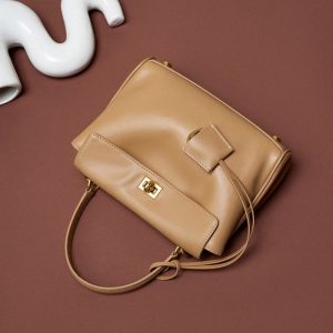 ショルダーバッグ レディース 本革 ハンドバッグ レザー 2way 本 革 ショルダー バッグ 斜めがけ バッグ おしゃれ フォーマル バッグ レディース 冠 婚 葬祭 バッグ オフィス カジュアル カバン