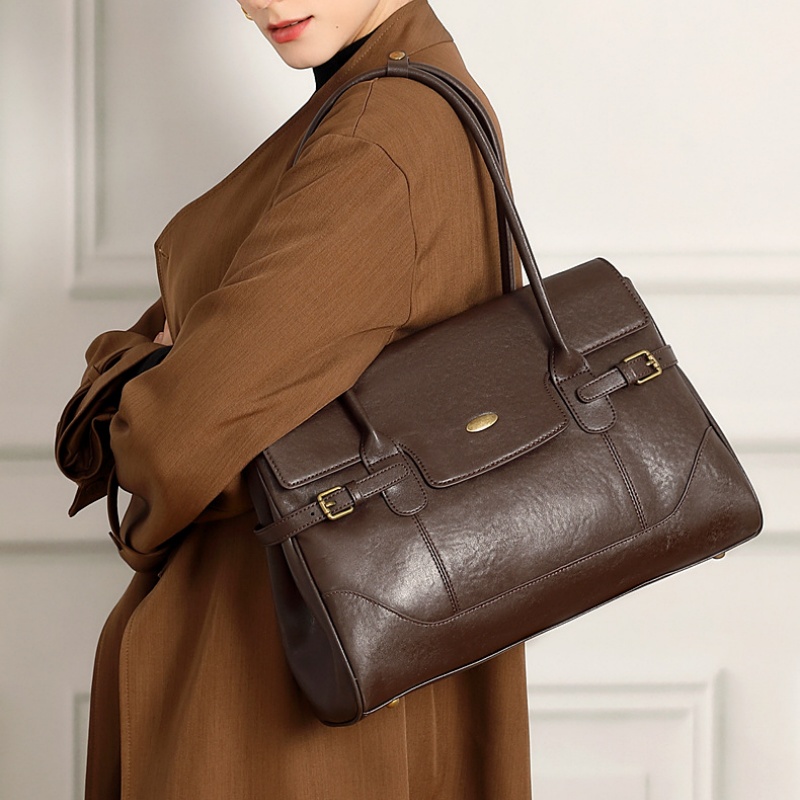 ボストン バッグ 本 革 大 容量 トート バッグ レディース バッグ ヴィンテージ風 オフィス バッグ a4 レディース 通勤 バッグ レディース 40 代 レディース ビジネス バッグ a4 ボストン バッグ 本 革 大 容量 トート バッグ レディース バッグ ヴィンテージ風 オフィス バッグ a4 レディース 通勤 バッグ レディース 40 代 レディース ビジネス バッグ a4 - 画像 (10)